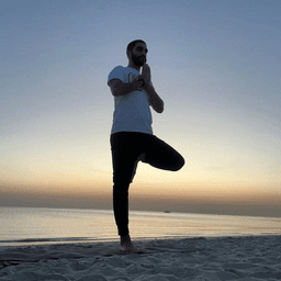 Beachside Sunrise Yoga - Rise and Shine with Beachside Yoga