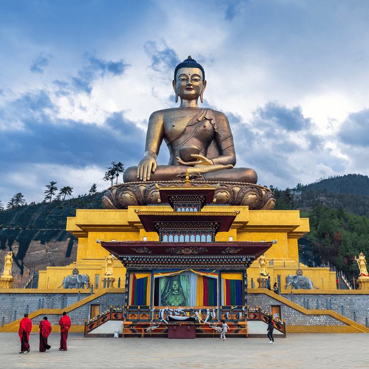 Bhutan Himalayan Valley Private Hiking Trip with Hello Explorer